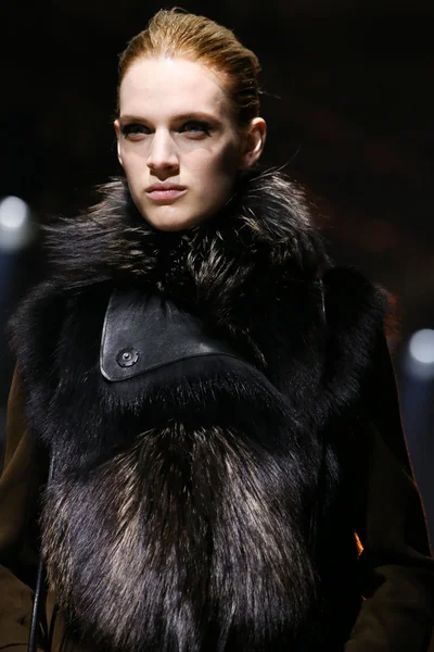 Look 68